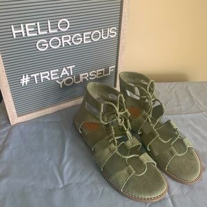 Sage Gladiator Sandal Size 8